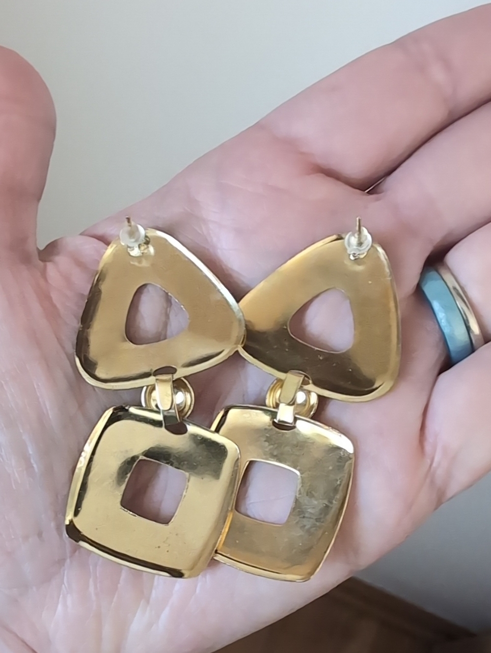 Vintage Gold Tone Geometric Cutout Statement Earrings Retro Chic Drop Dangle - Picture 4 of 7